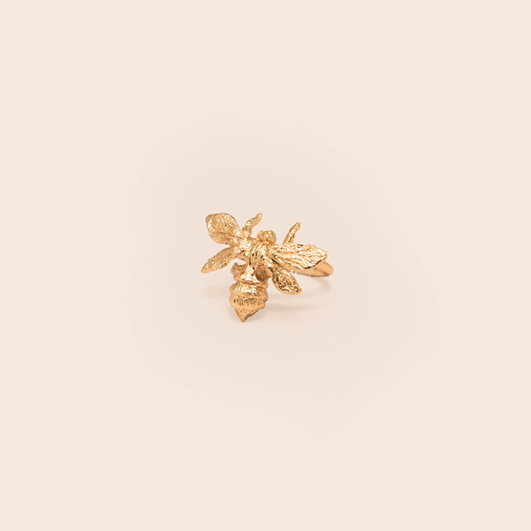 Bee ring gold front